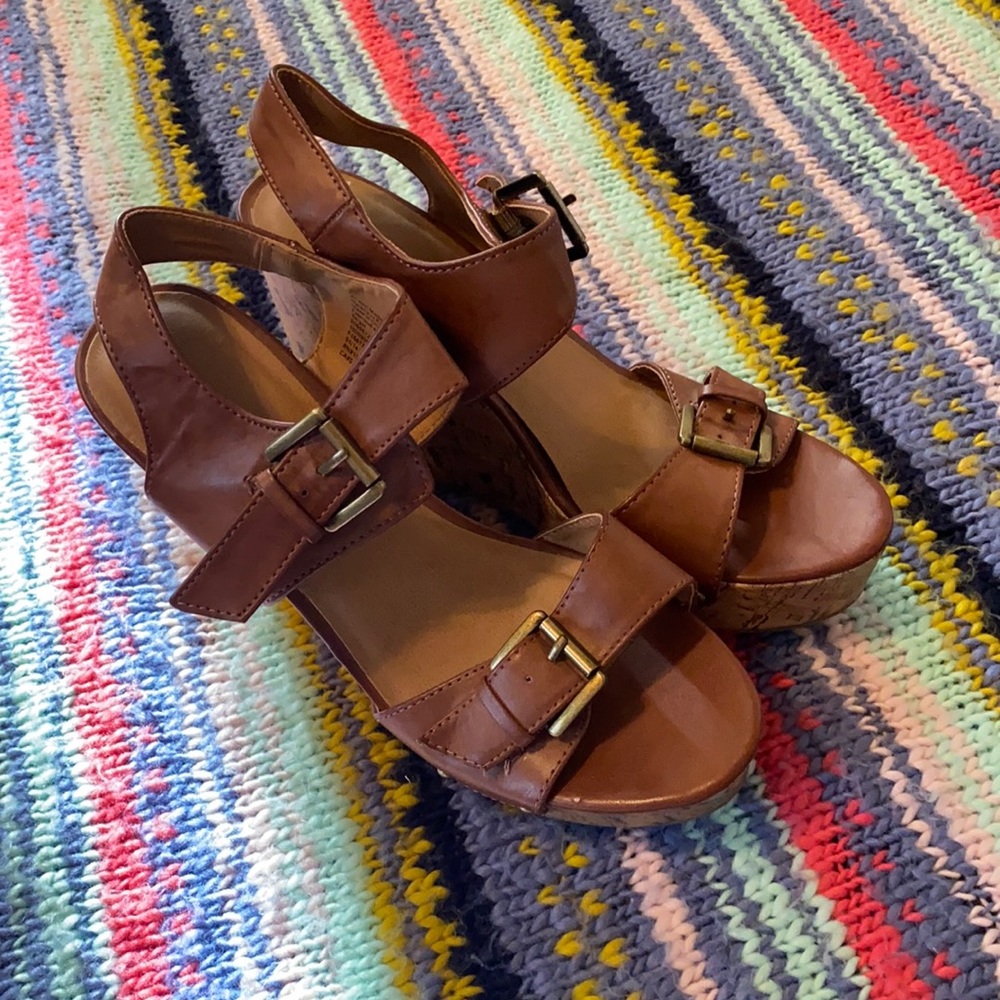 Size 7 mossimo wedge sandles